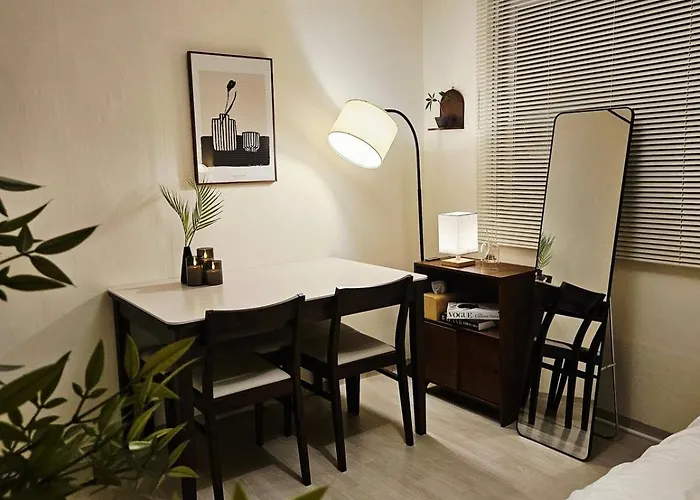 Cozy & Comfortable Near Sillim Station, Easy Access To Gangnam & Hongdae