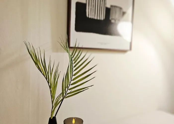 Cozy & Comfortable Near Sillim Station, Easy Access To Gangnam & Hongdae