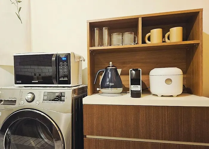 Cozy & Comfortable Near Sillim Station, Easy Access To Gangnam & Hongdae *