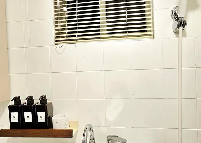 Cozy & Comfortable Near Sillim Station, Easy Access To Gangnam & Hongdae Apartamento